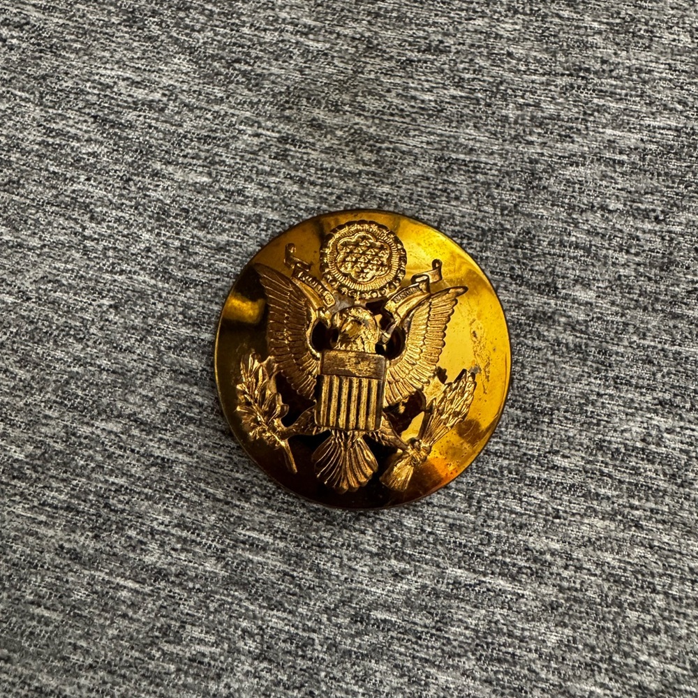 Army US Insignia Domed